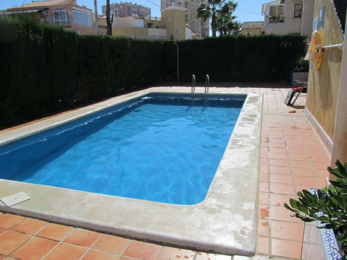 La Rosaleda Appartamento Torrevieja Esterno foto